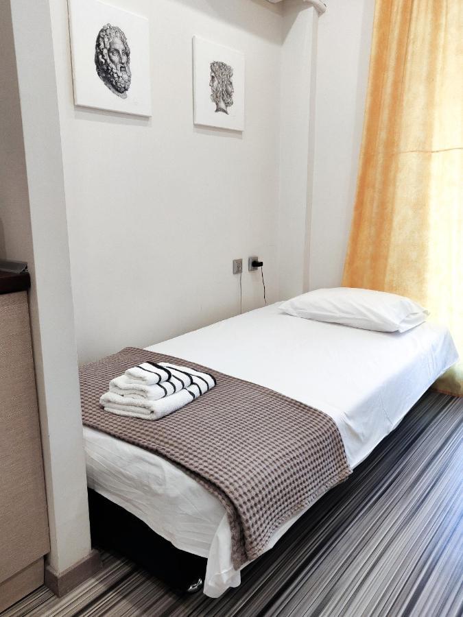 Luxury Suites With King-Sized Bed Thessaloniki Exterior photo